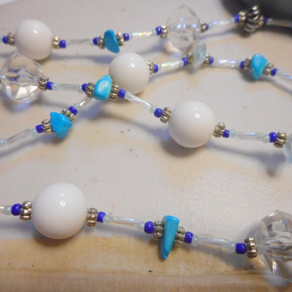 HandCrafted Necklace about 30"  ...… blue, white, silver and clear bead color - Picture 4 of 8